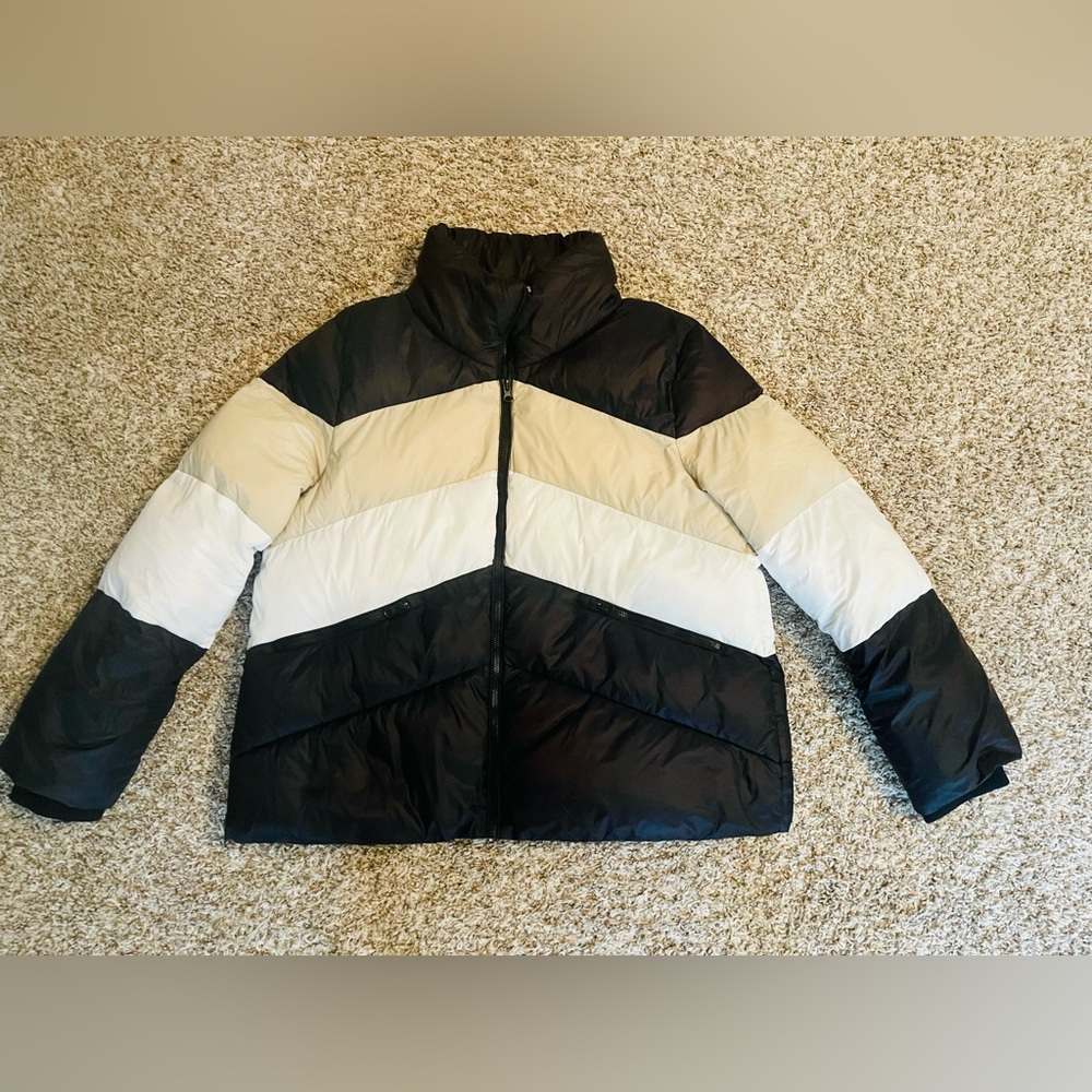 ZARA Women’s Puffer Jacket